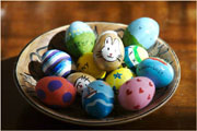 Huevo de pascua pintado
